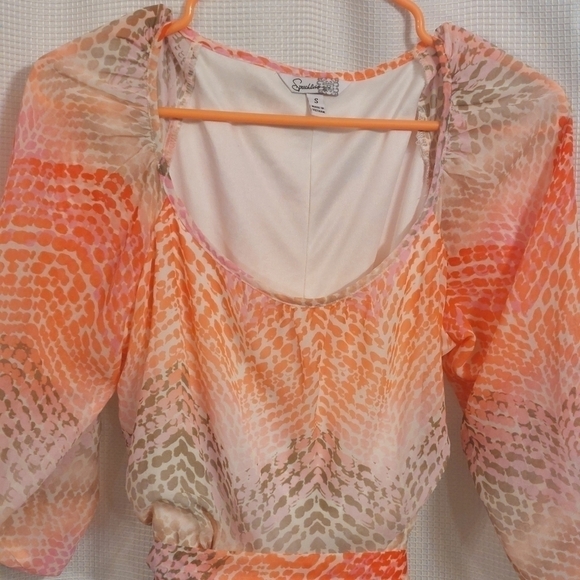 SPEECHLESS dress. Color coral/peach. Animal print chiffon overlay size small - Picture 4 of 8
